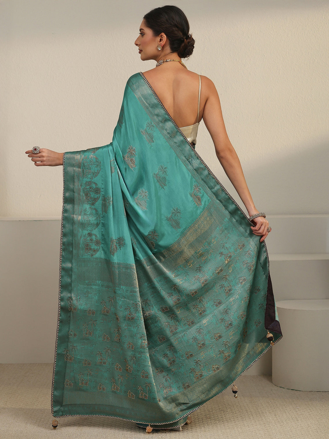 Mameraa Green Woven Design Chiffon Saree