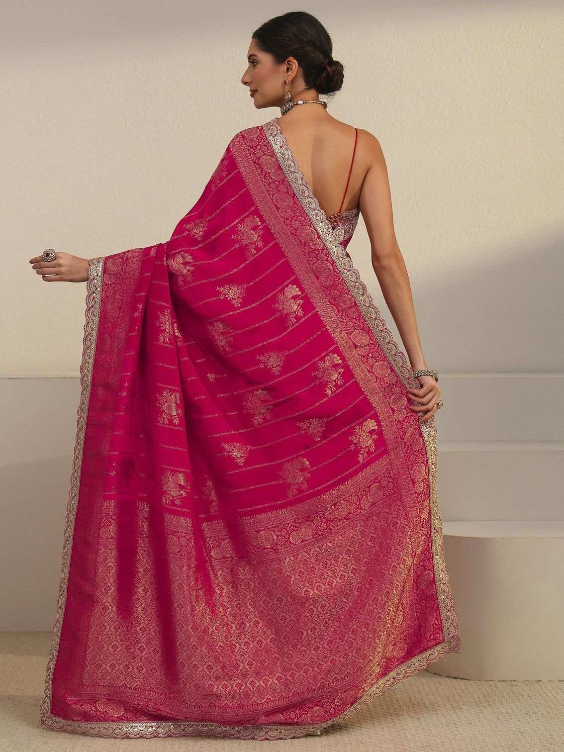 Mameraa Art Pink Peacock Woven Design Silk Blend Saree