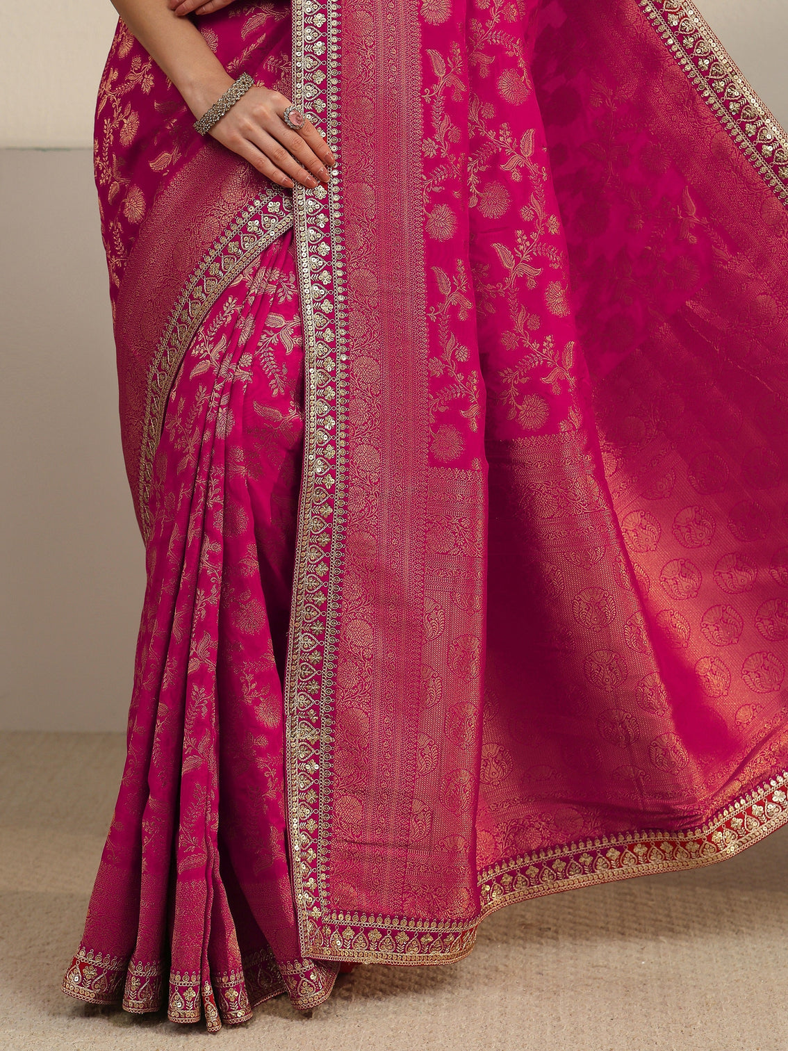 Mameraa Art Pink Floral Woven Design Silk Blend Saree