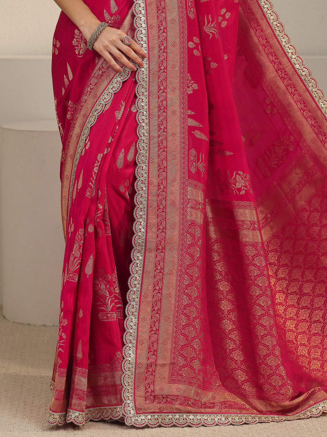 Mameraa Art Pink Flower Woven Design Satin Saree