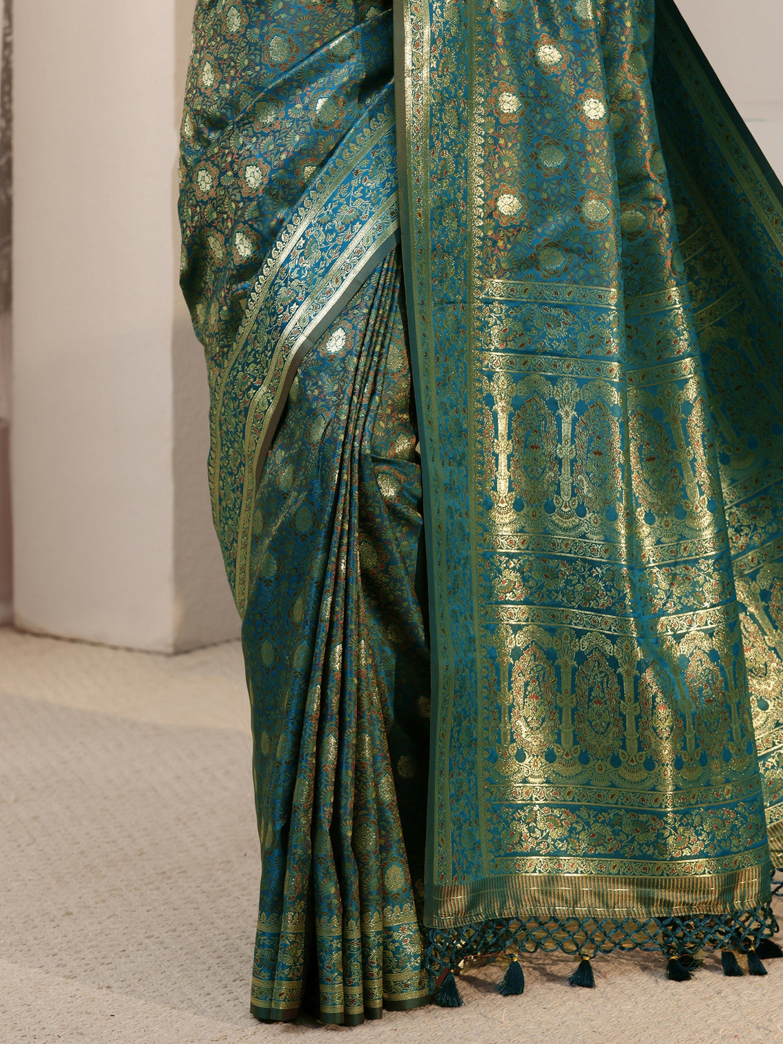 Mameraa Aqua Blue Banarasi Silk Blend Saree
