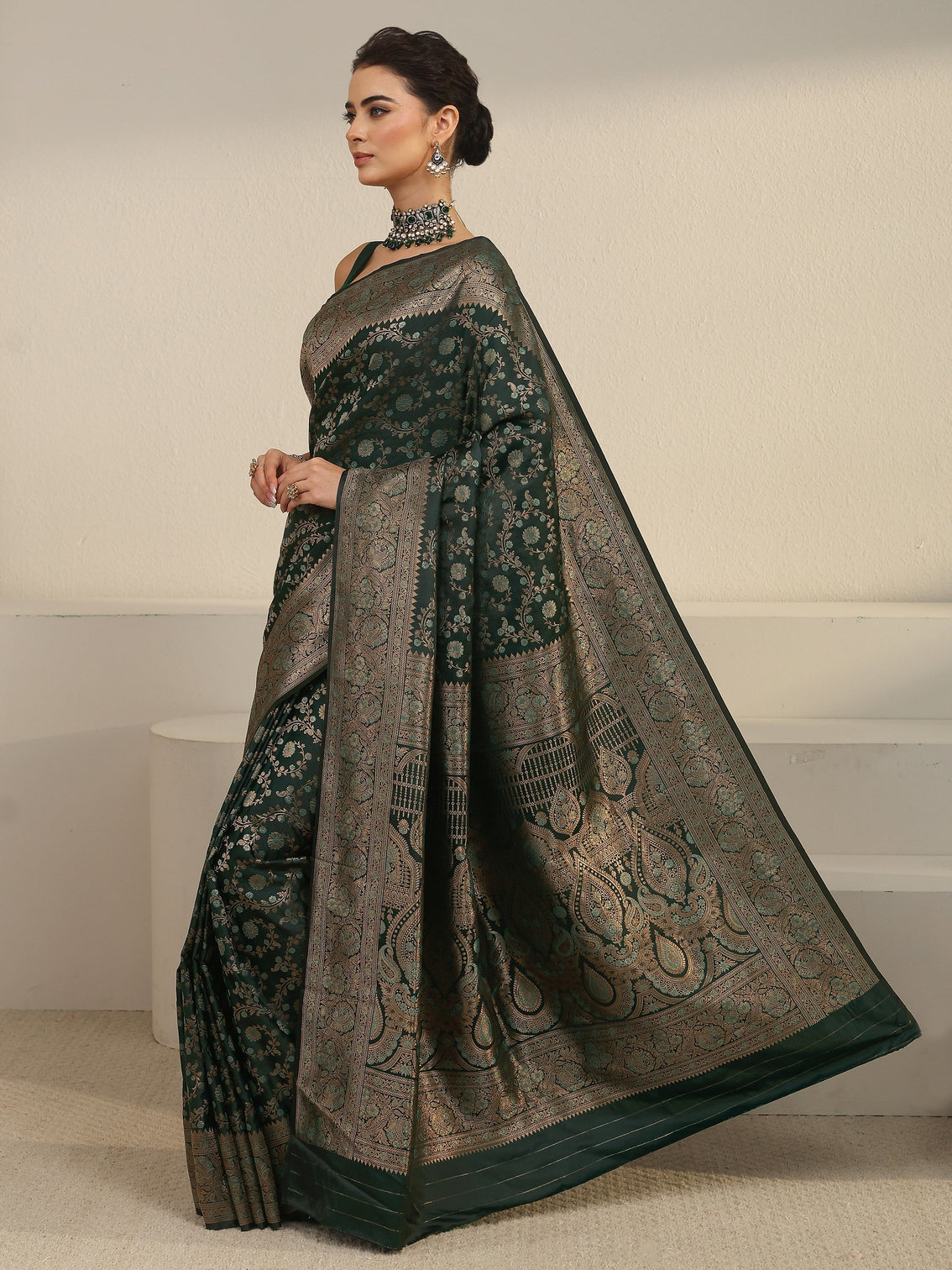 Mameraa Teal Green Floral Banarasi Silk Blend Saree