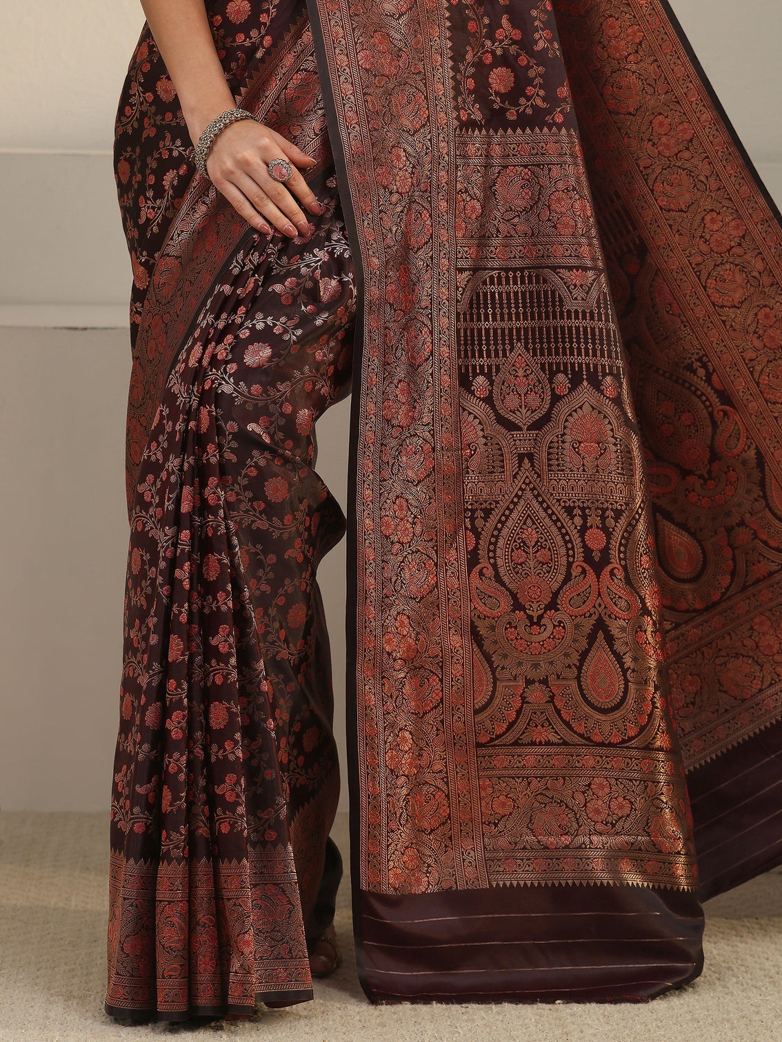 Mameraa Maroon Floral Banarasi Silk Blend Saree