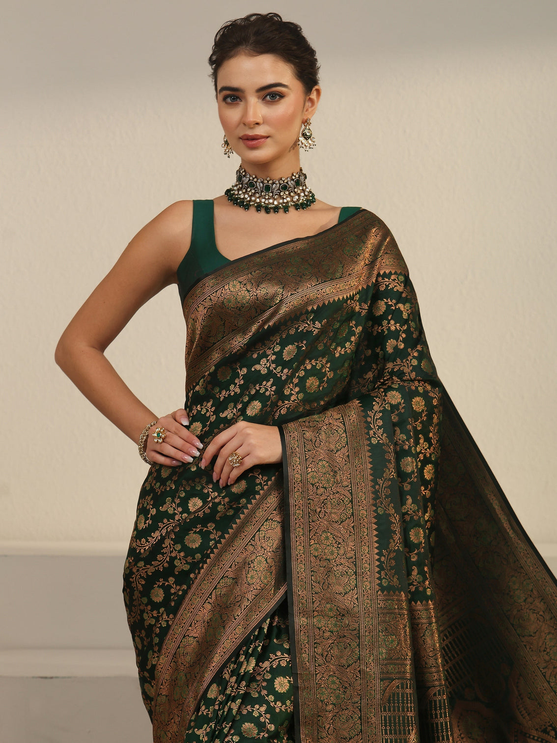 Mameraa Jungle Green Floral Banarasi Silk Blend Saree