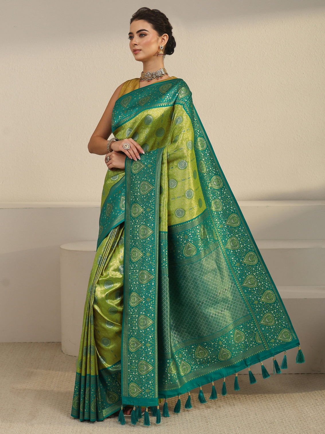 Mameraa Green Leaf Woven Design Brocade Saree