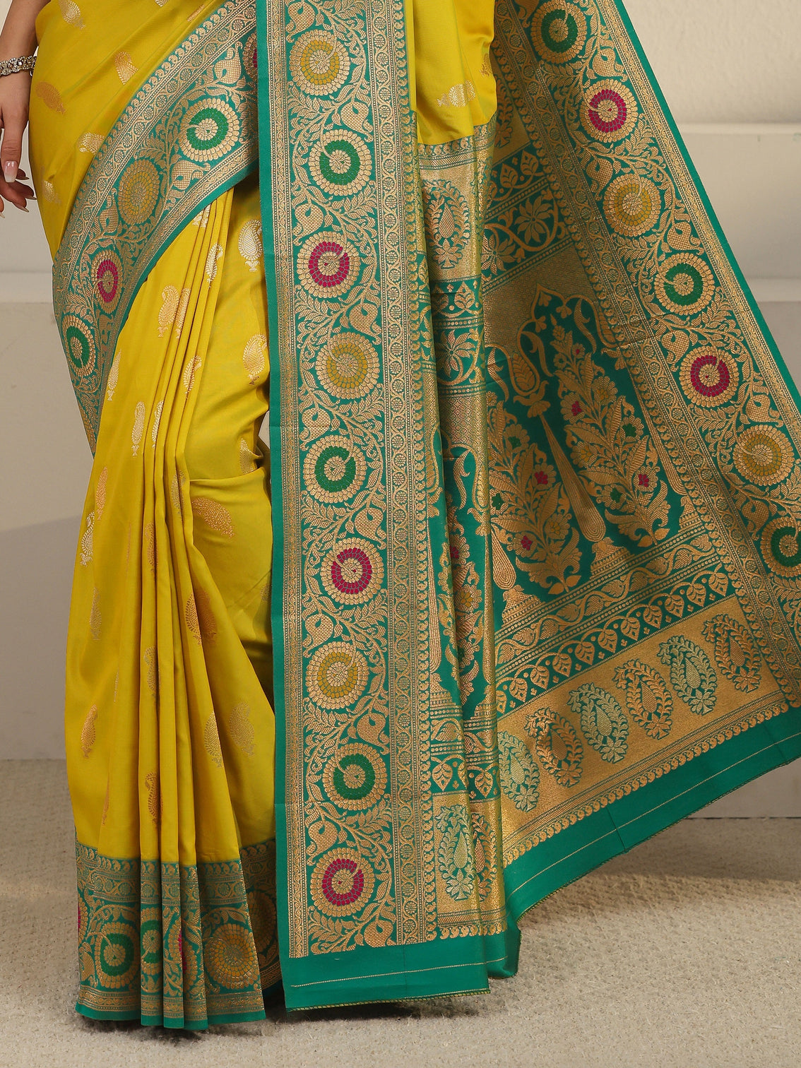 Mameraa Yellow Woven Design Silk Blend Saree