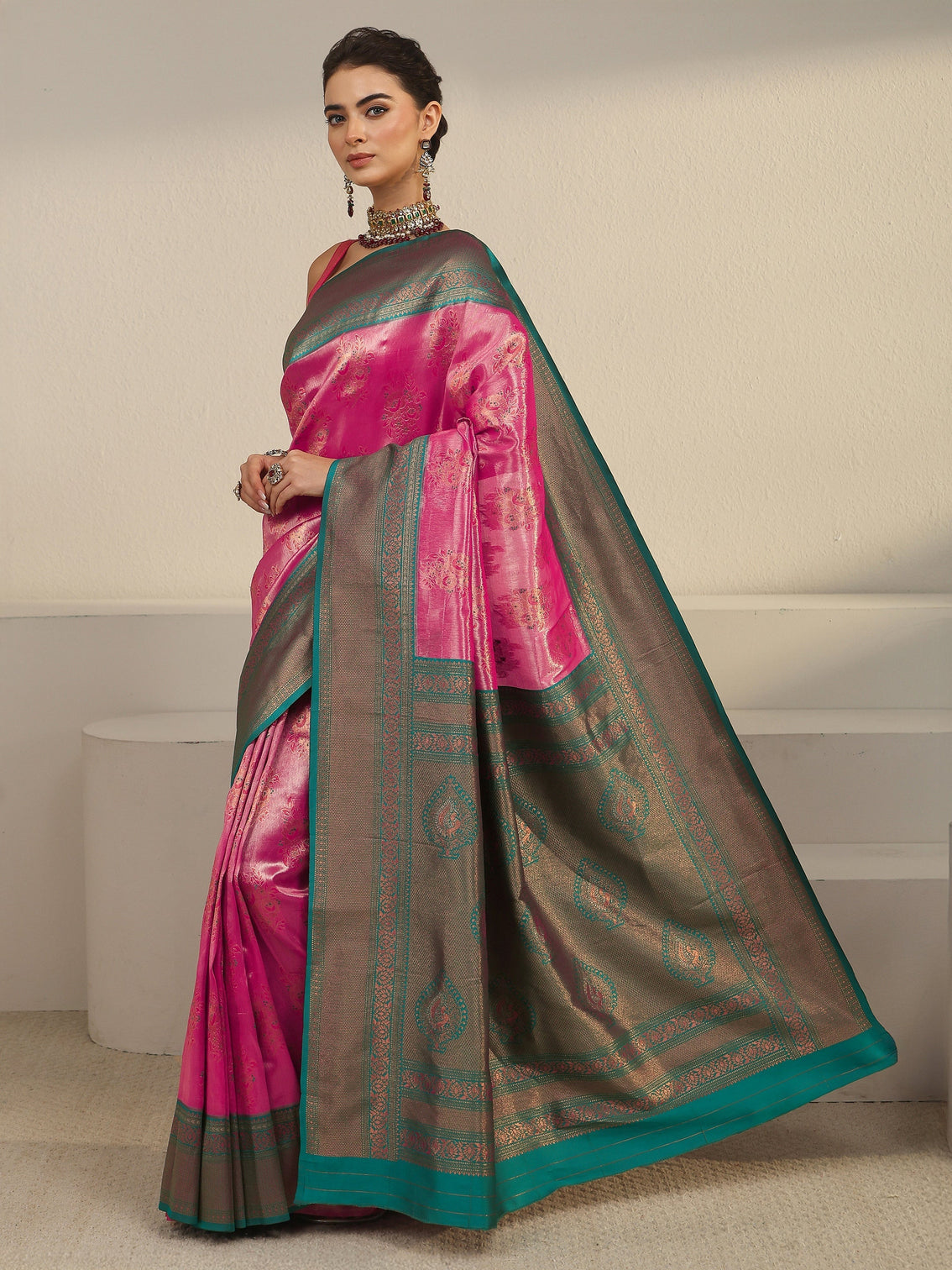 Mameraa Pink Floral Woven Design Silk Blend Saree