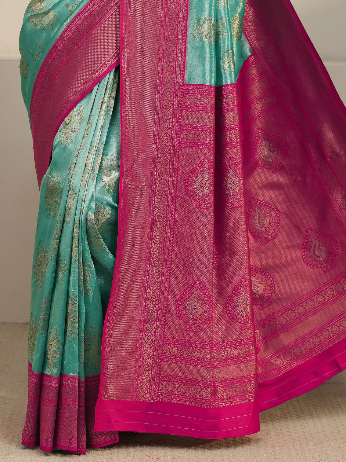 Mameraa Turquoise and Pink Floral Woven Design Silk Blend Saree
