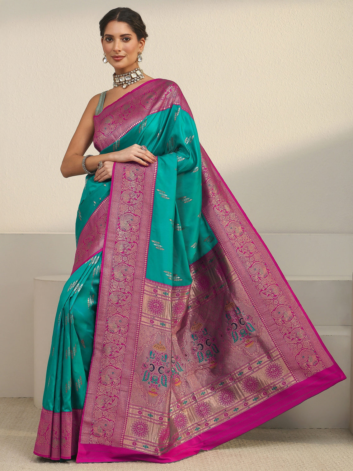 Mameraa Sea Green and Pink Silk Blend Paithani Saree