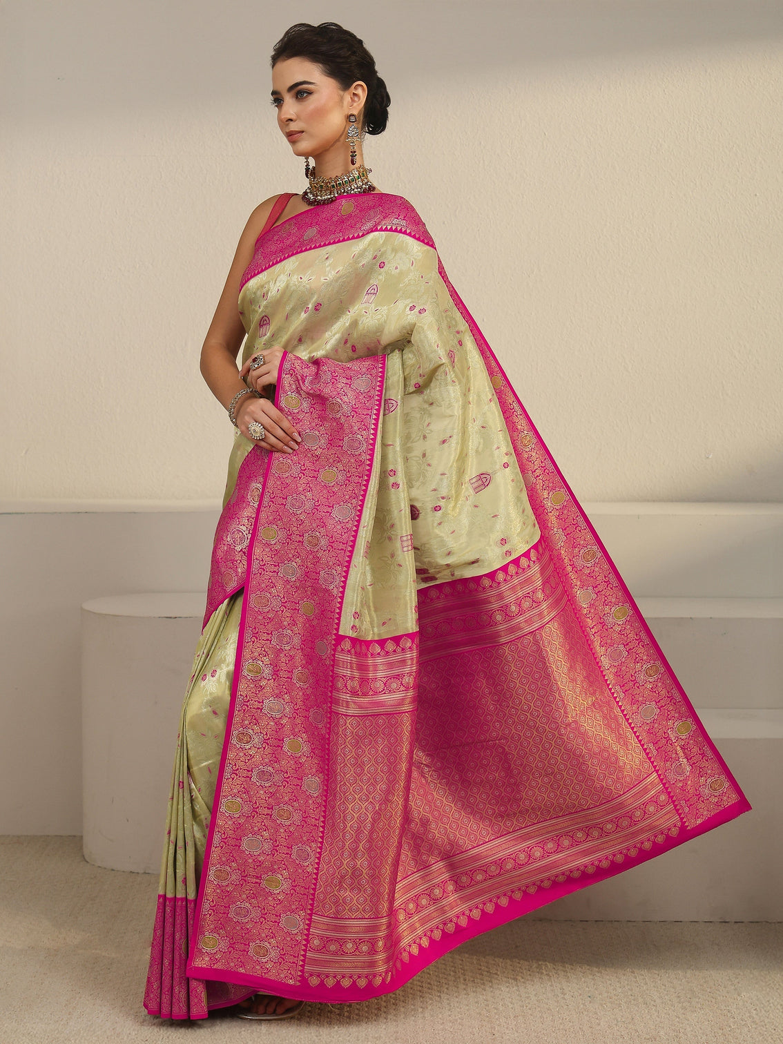 Mameraa Cream and Pink Floral Woven Design Silk Blend Saree
