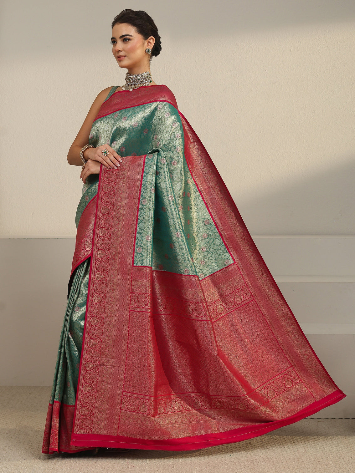 Mameraa Teal Green and Red Floral Woven Design Silk Blend Saree