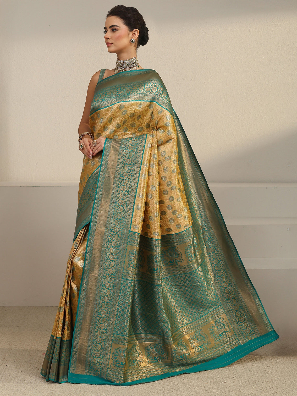 Mameraa Butter Yellow Floral Design Silk Blend Saree