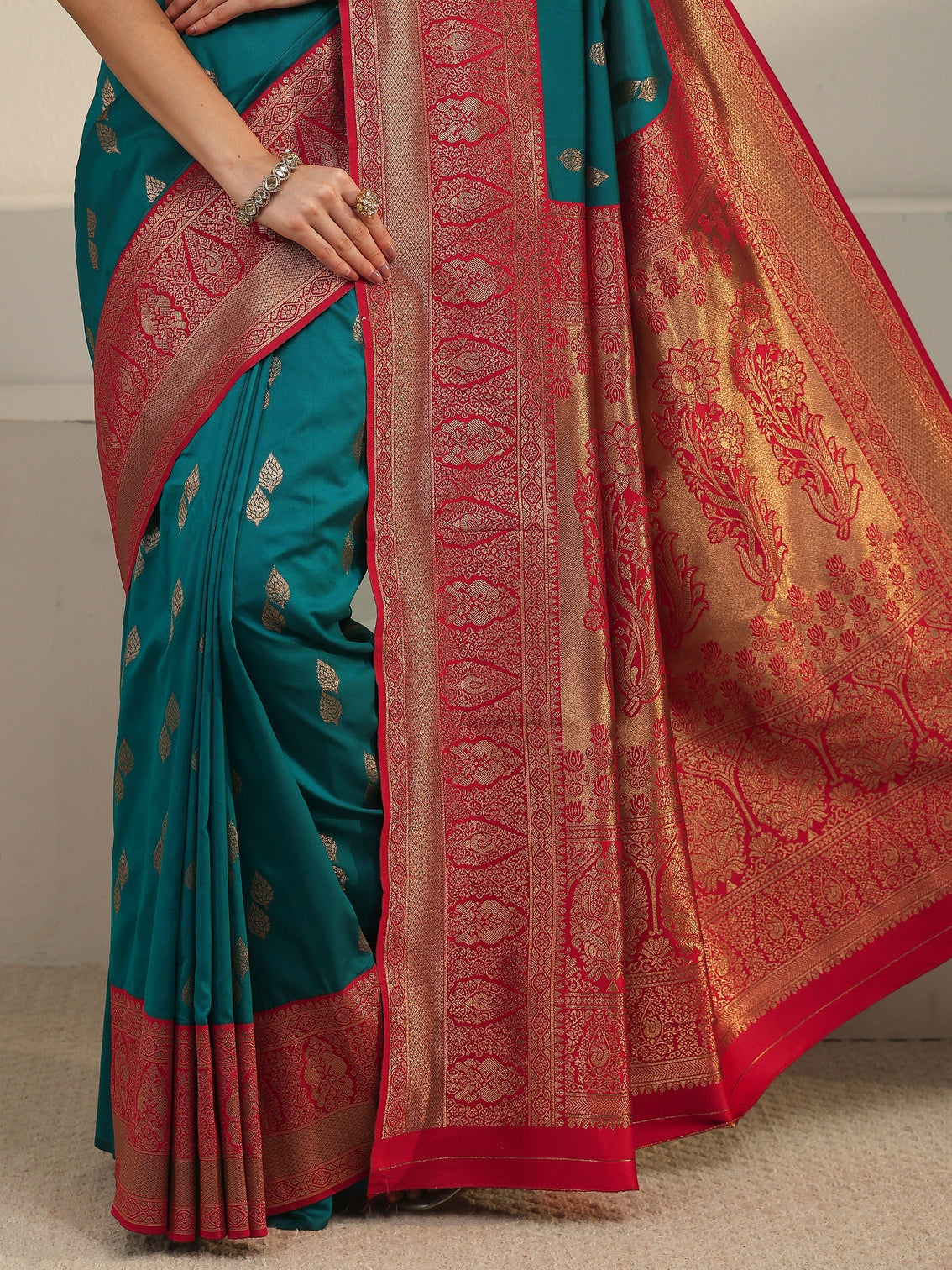 Mameraa Blue and Red Banarasi Silk Blend Saree