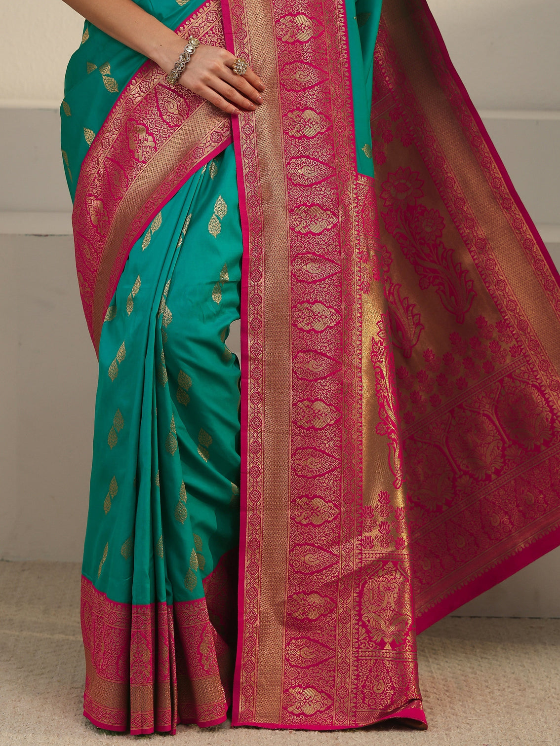 Mameraa Sea Green and Pink Banarasi Silk Blend Saree