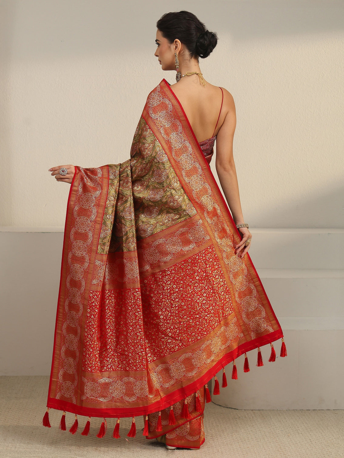 Mameraa Copper and Green Woven Design Silk Blend Saree