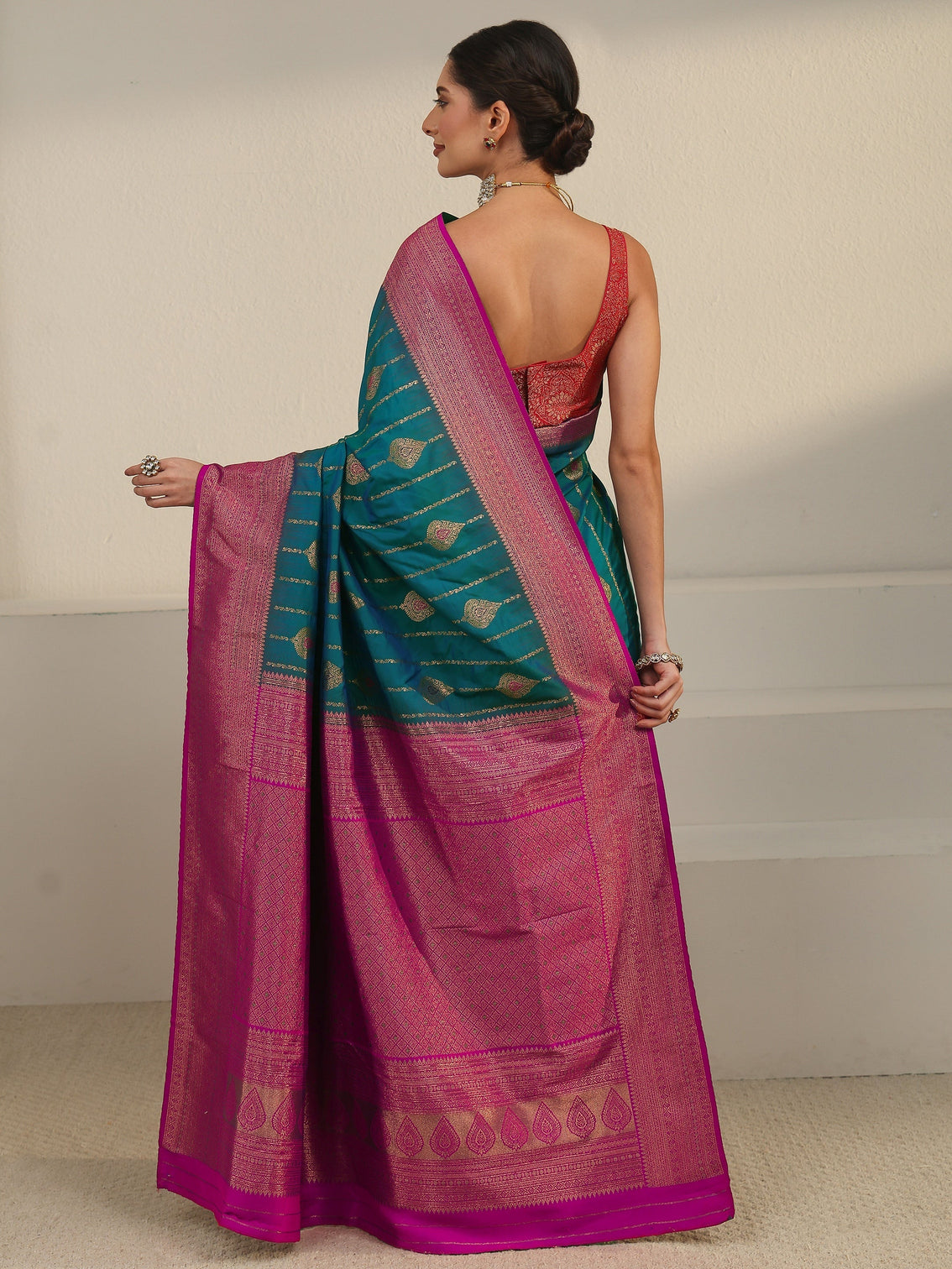 Mameraa Turquoise Blue and Pink Woven Design Silk Blend Saree