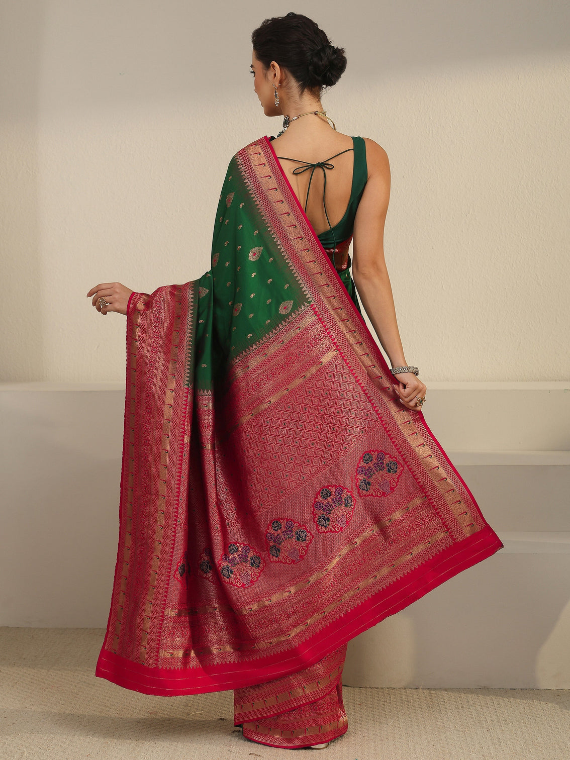 Mameraa Green and Red Woven Design Silk Blend Saree