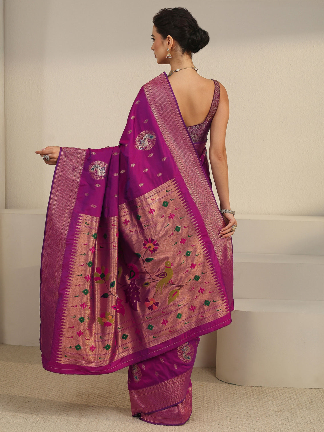 Mameraa Purple Silk Blend Paithani Saree