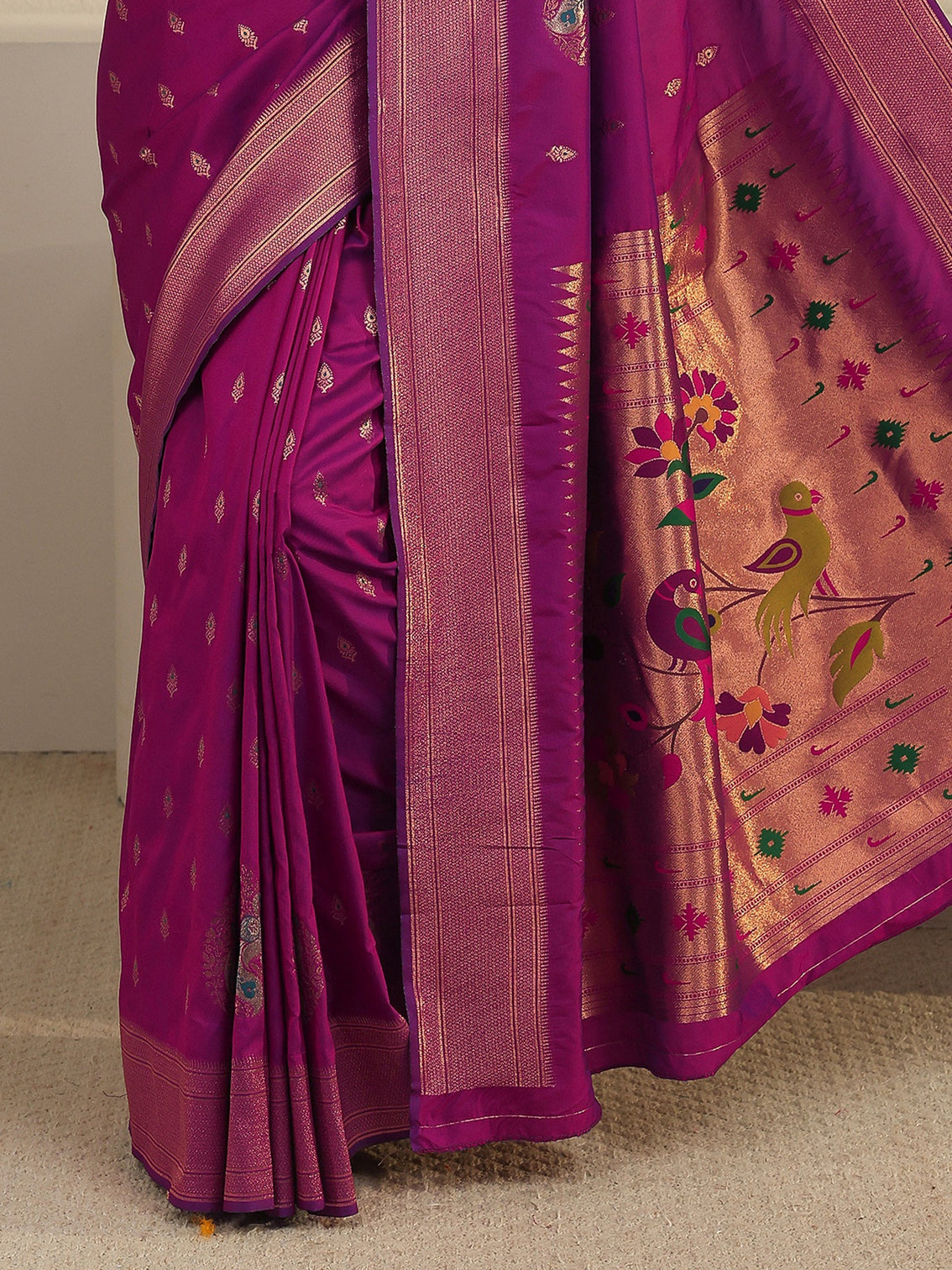 Mameraa Purple Silk Blend Paithani Saree