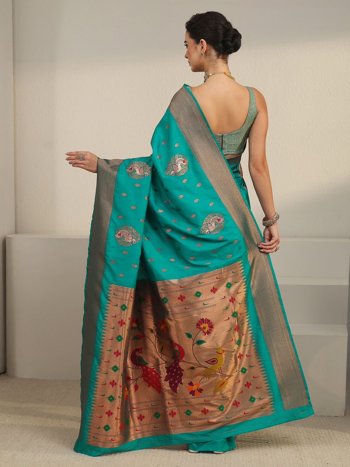 Mameraa Sea Green Silk Blend Paithani Saree