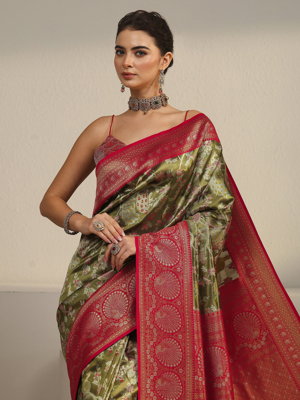 Mameraa Green and Red Floral Woven Design Silk Blend Saree