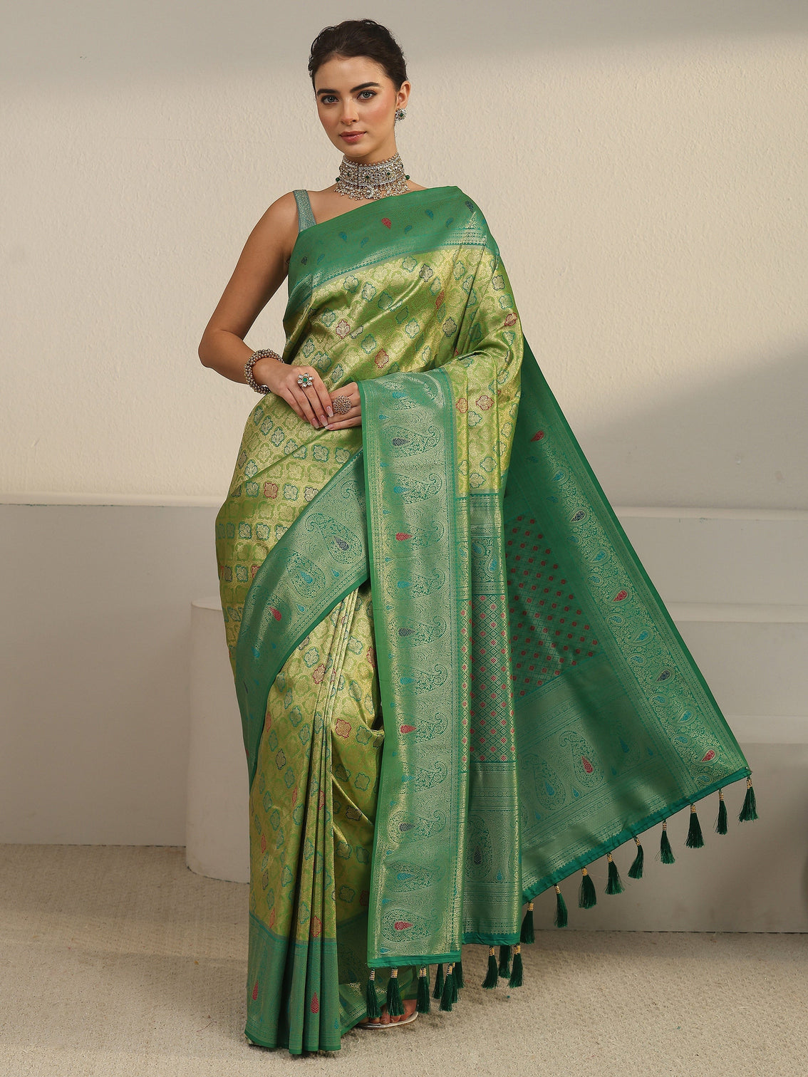 Mameraa Green Woven Design Silk Blend Saree with Paisley Border