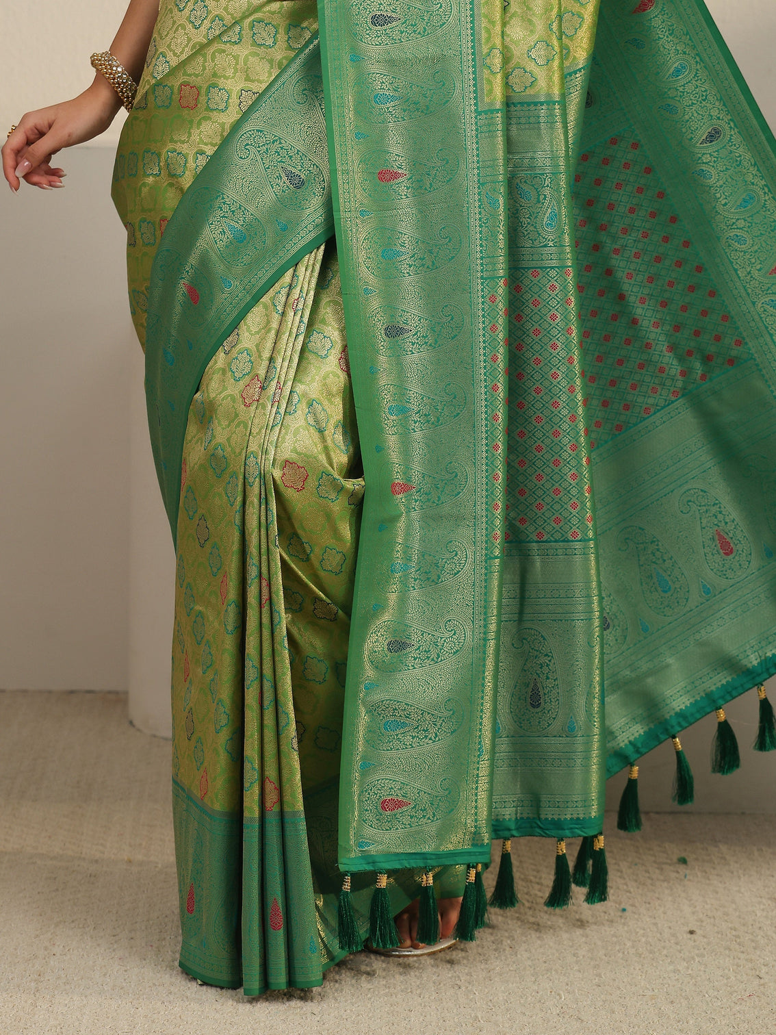 Mameraa Green Woven Design Silk Blend Saree with Paisley Border