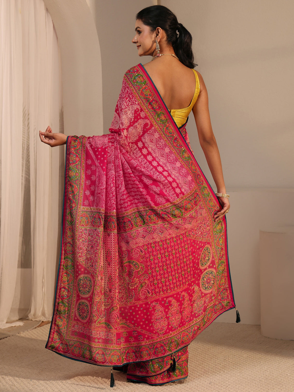 Mameraa Fuschia Pink Printed Georgette Saree