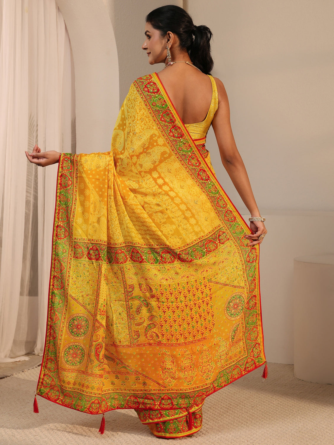 Mameraa Yellow Printed Georgette Saree