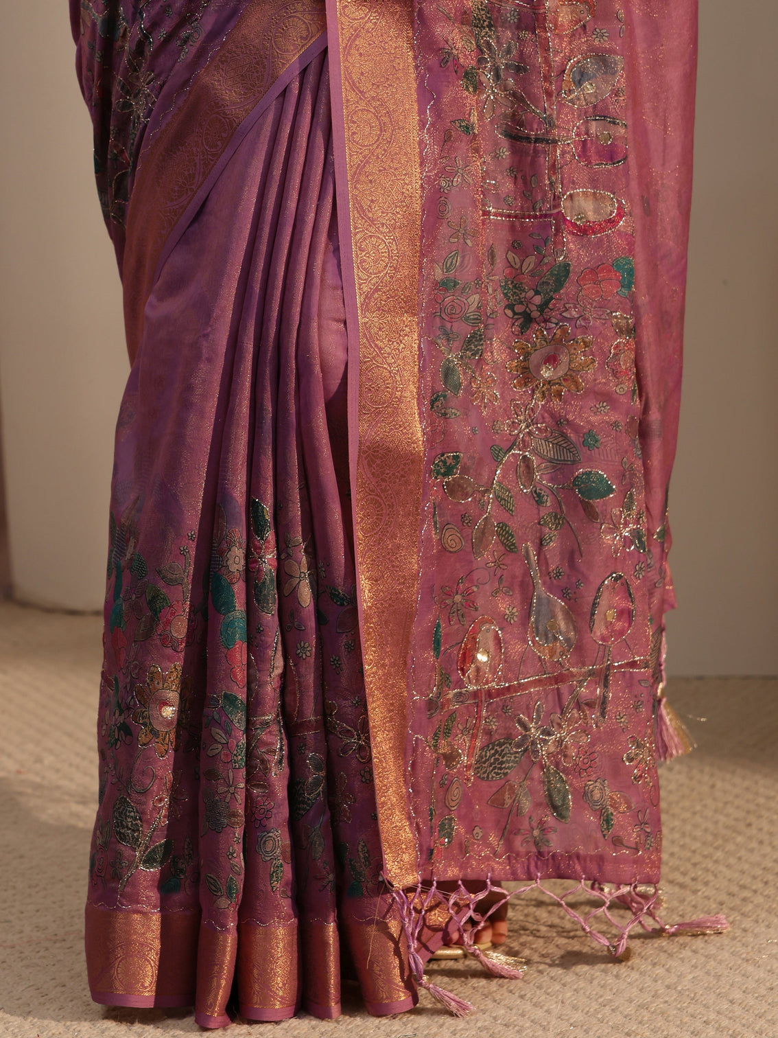 Mameraa Lavender Floral Printed Silk Blend Tassel Saree