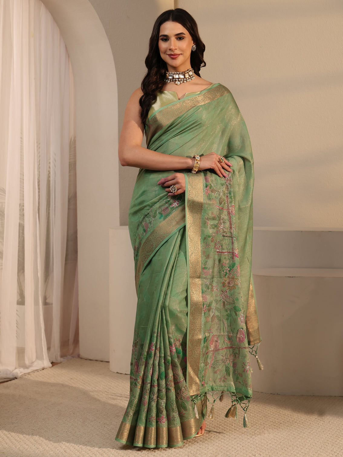 Mameraa Green Floral Printed Silk Blend Tassel Saree
