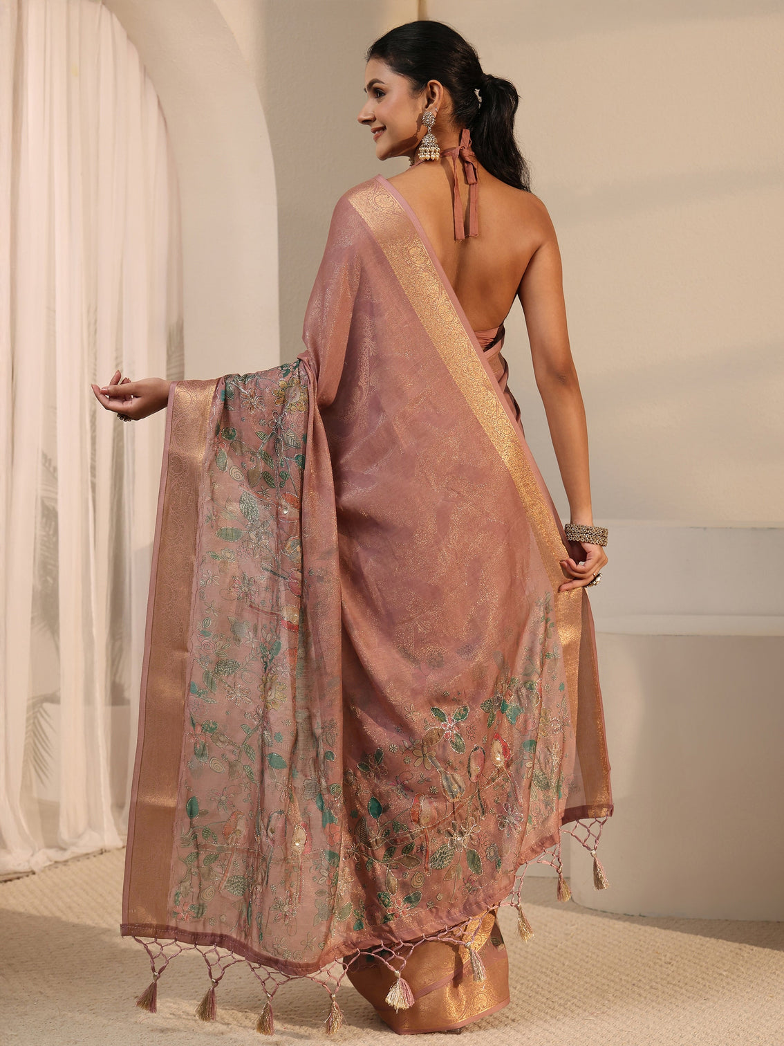 Mameraa Mauve Floral Printed Silk Blend Tassel Saree