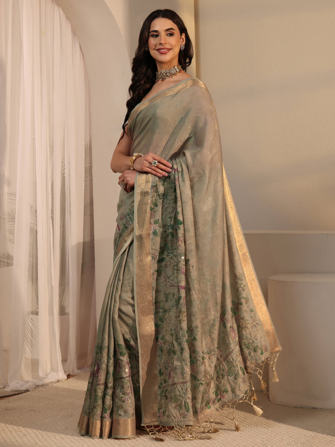 Mameraa Grey Floral Printed Silk Blend Tassel Saree