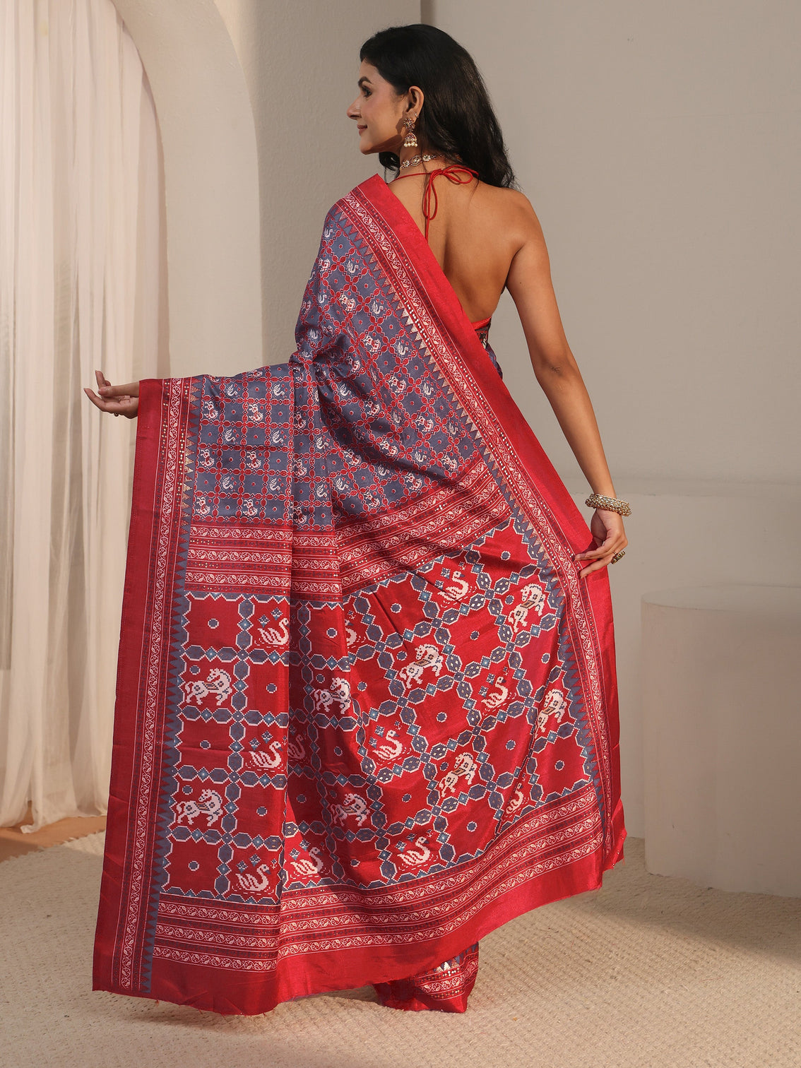 Mameraa Grey Printed Silk Blend Saree