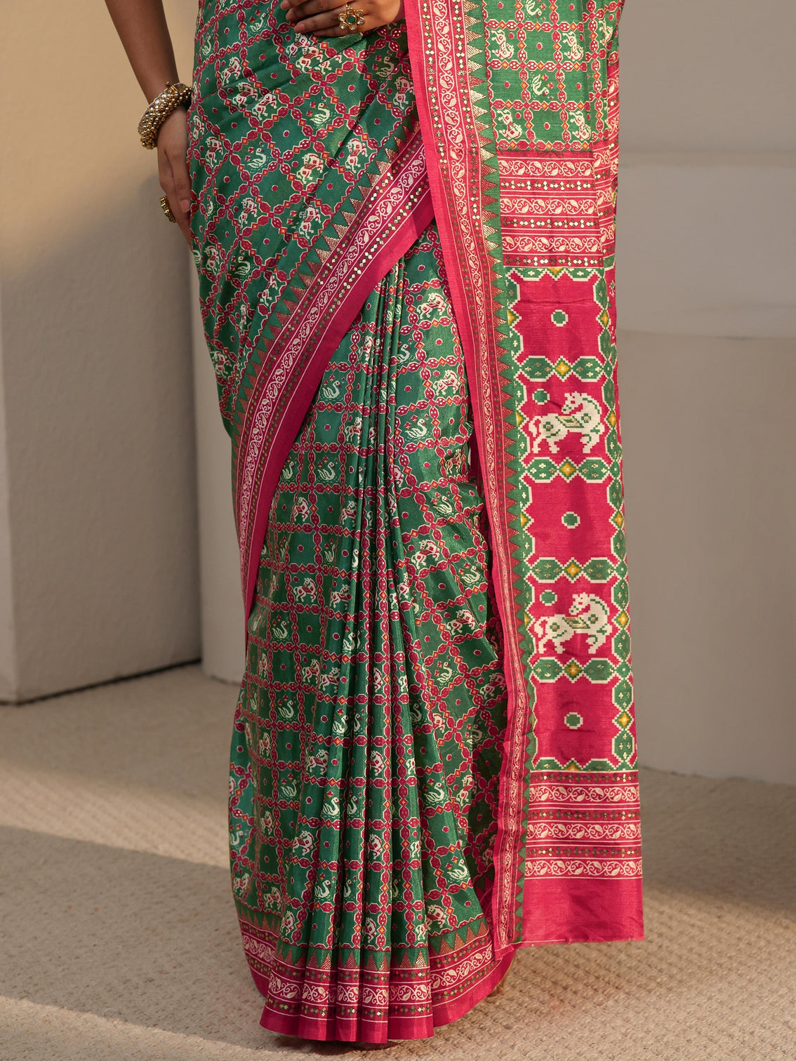 Mameraa Green Printed Silk Blend Saree