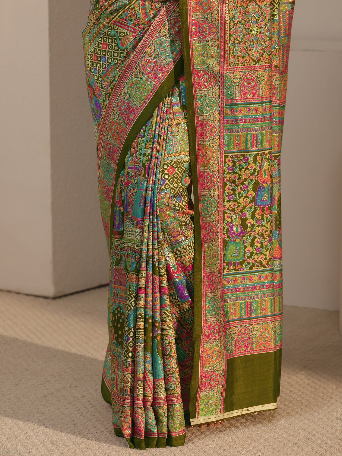 Mameraa Green Ethnic Printed Silk Blend Saree
