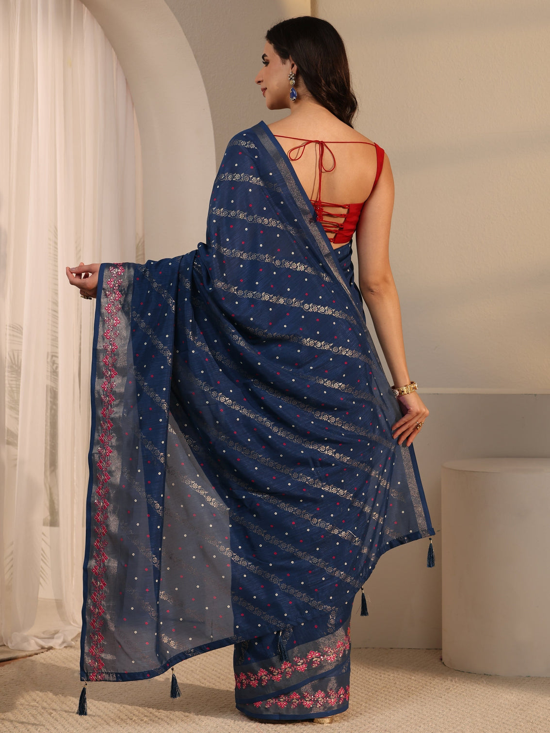 Mameraa Navy Blue Foil Printed Silk Blend Tassel Saree