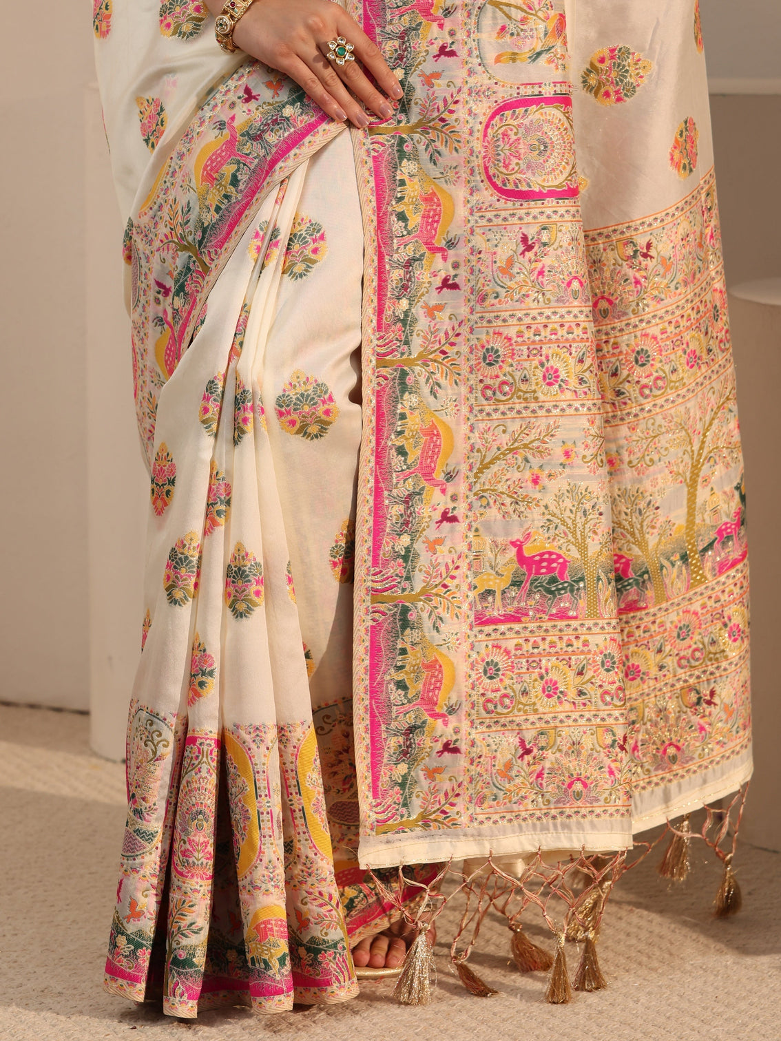 Mameraa Cream Ethnic Woven Design Silk Blend Tassel Saree