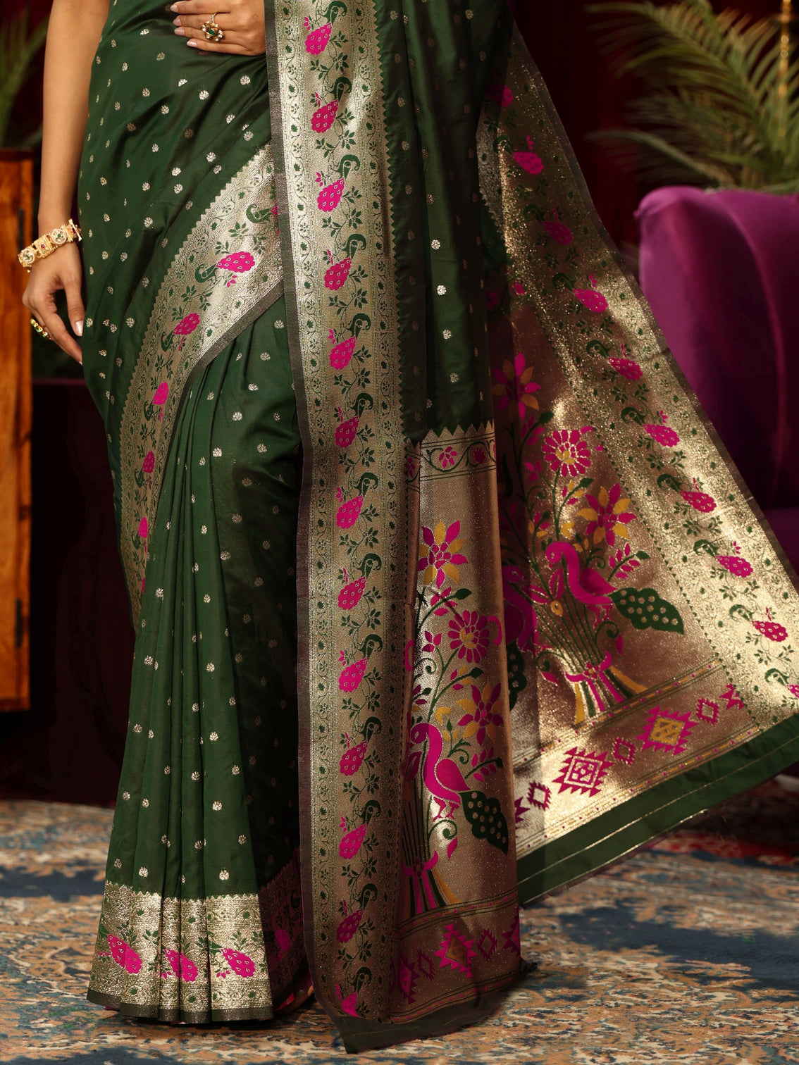 Mameraa Dark Green Silk Blend Paithani Saree