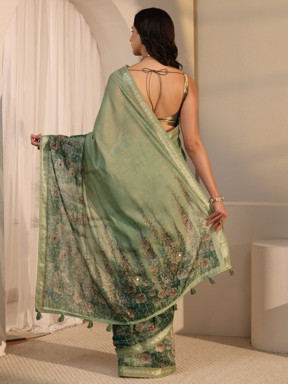 Mameraa Green Floral Printed Cotton Blend Tassel Saree