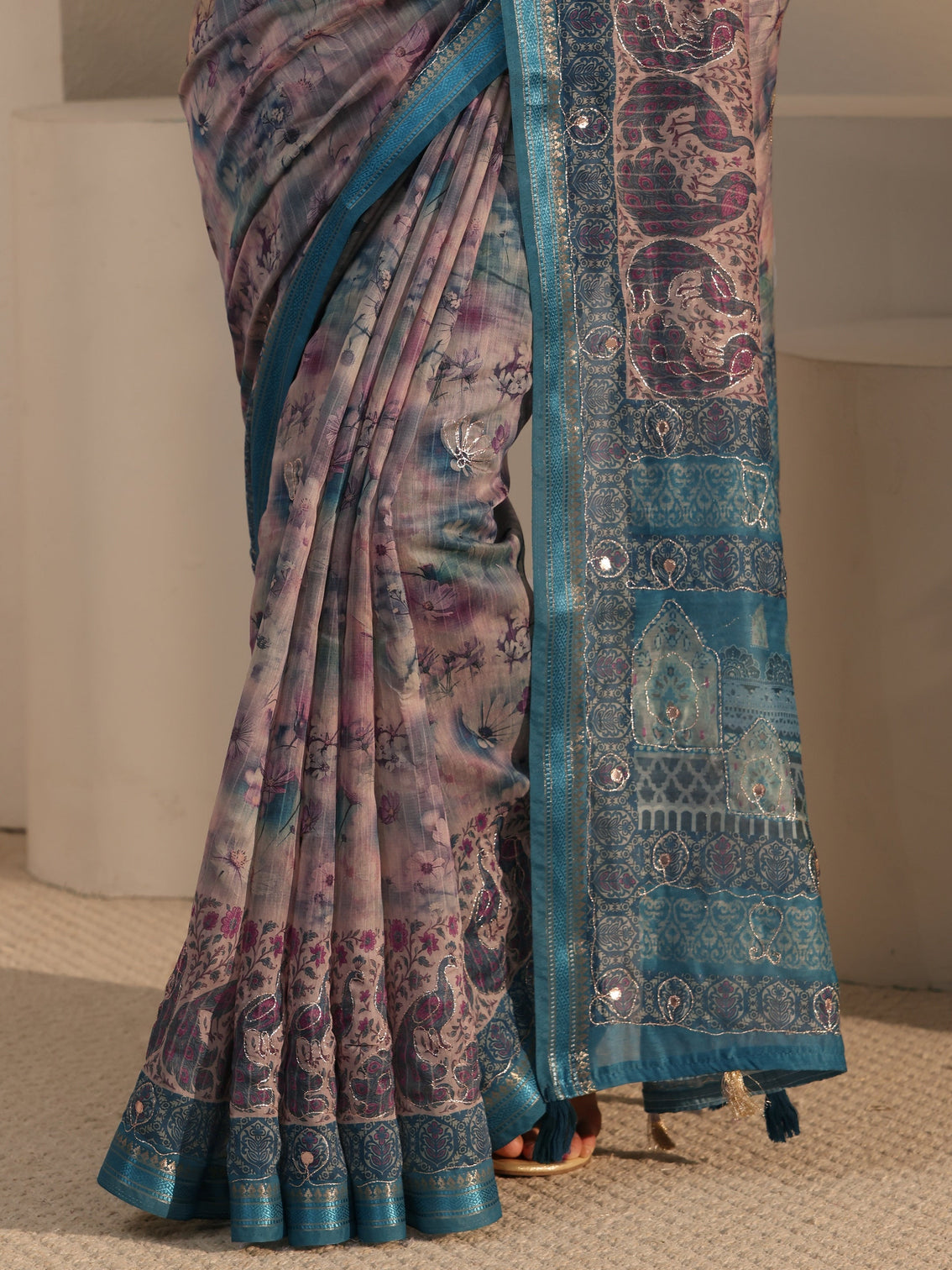 Mameraa Blue Floral Printed Cotton Blend Saree