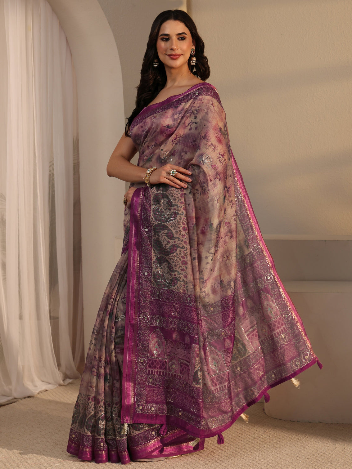 Mameraa Pink Floral Printed Cotton Blend Saree