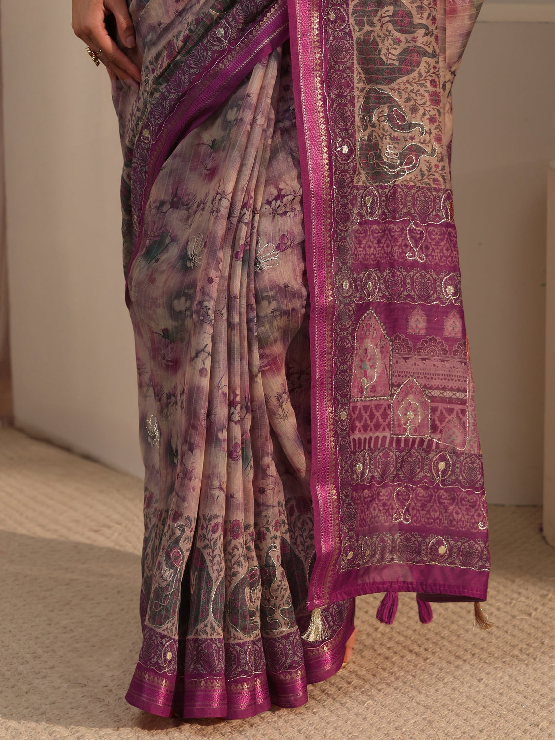 Mameraa Pink Floral Printed Cotton Blend Saree