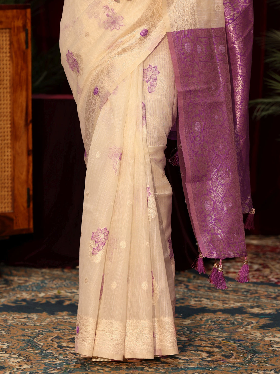 Mameraa Cream Floral Woven Design Silk Blend Tassel Saree