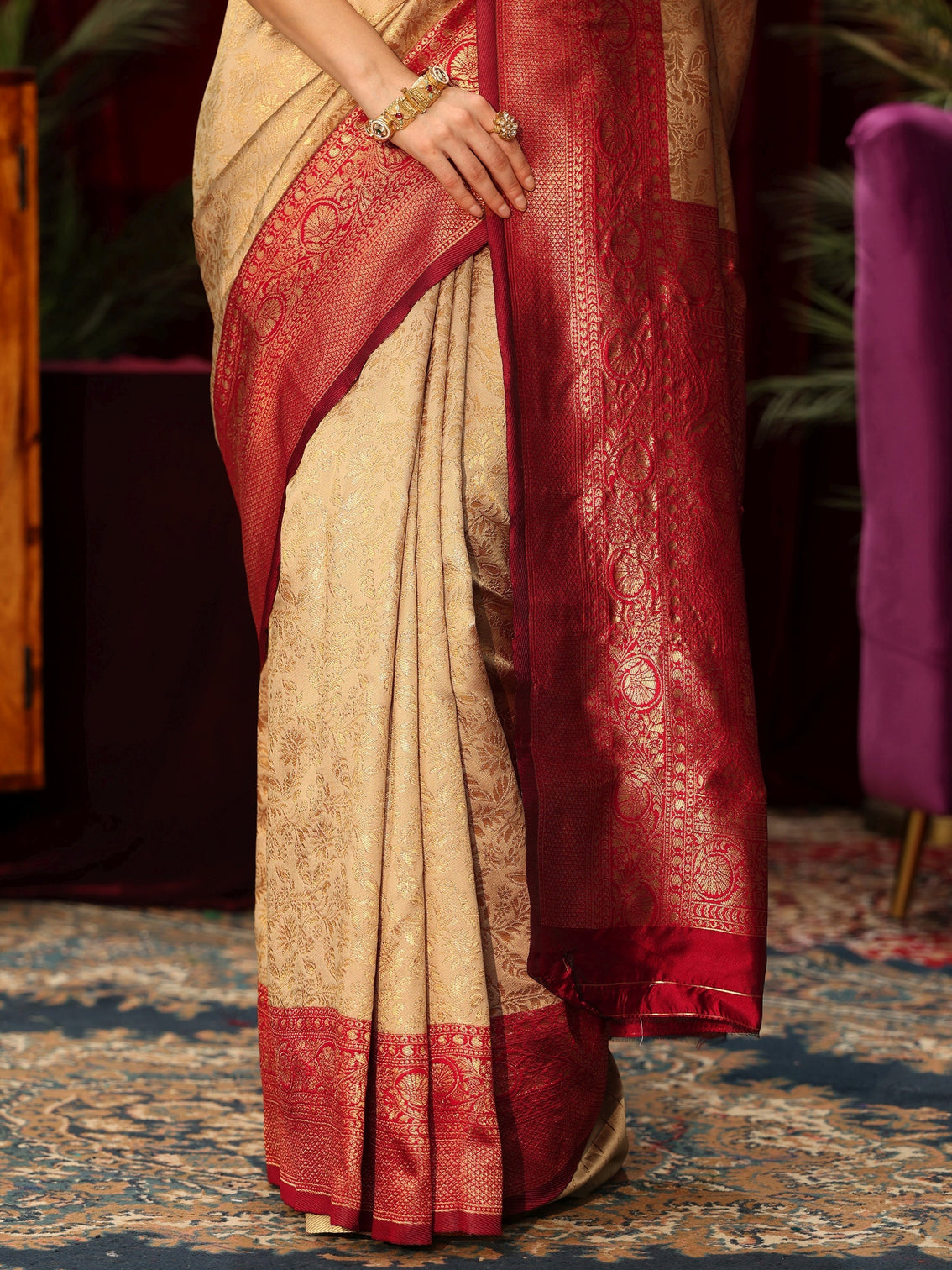 Mameraa Gold Floral Woven Design Silk Blend Saree