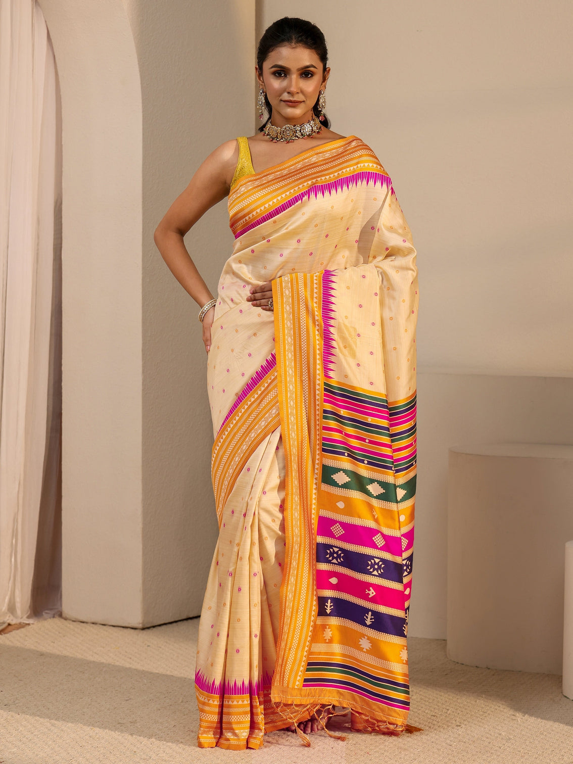 Mameraa Beige Woven Design Silk Blend Tassel Saree with Colour Block Pallu