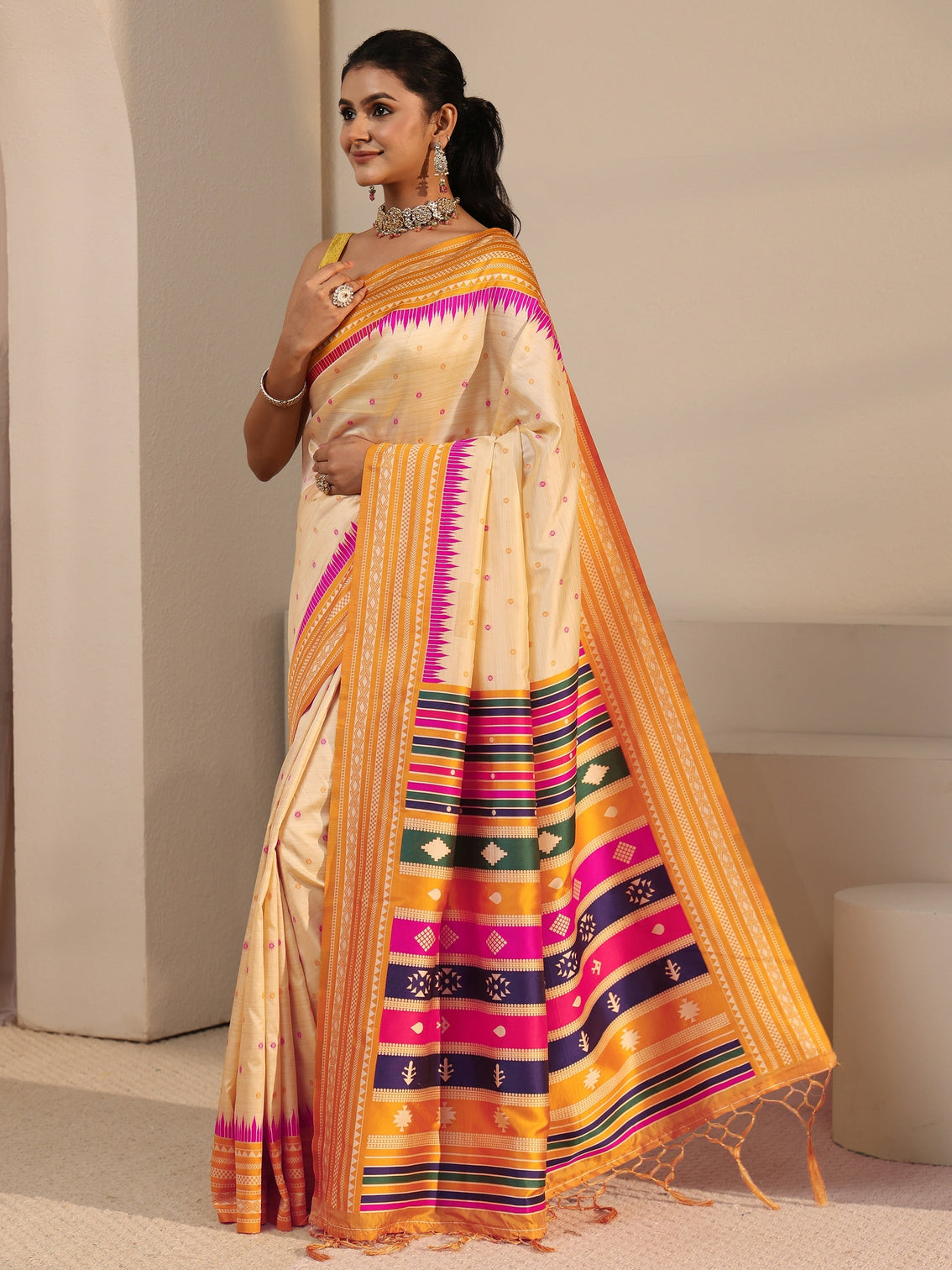 Mameraa Beige Woven Design Silk Blend Tassel Saree with Colour Block Pallu