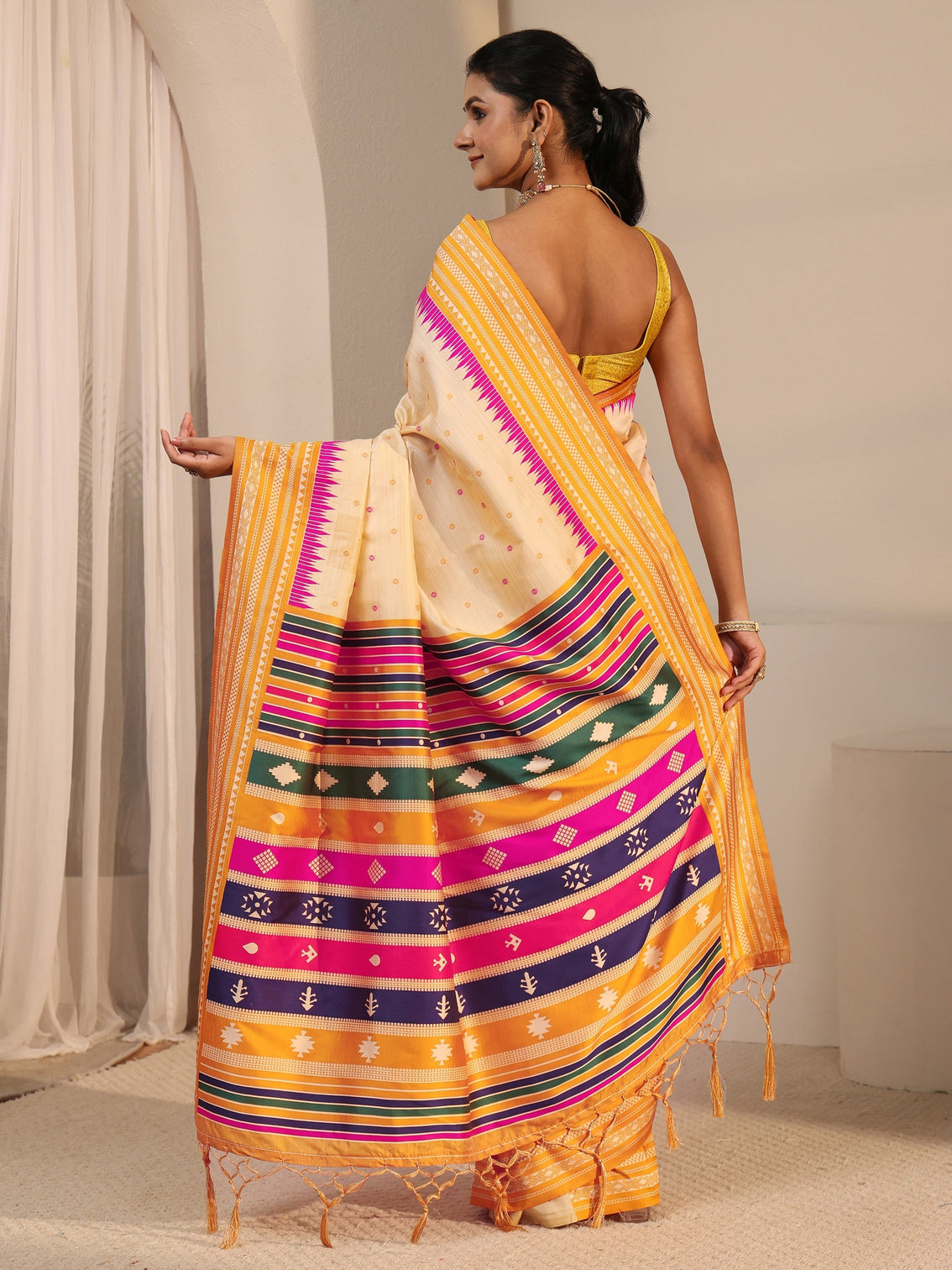 Mameraa Beige Woven Design Silk Blend Tassel Saree with Colour Block Pallu