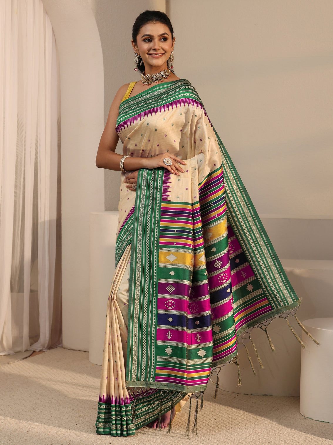 Mameraa Beige Woven Design Silk Blend Tassel Saree with Colour Block Pallu