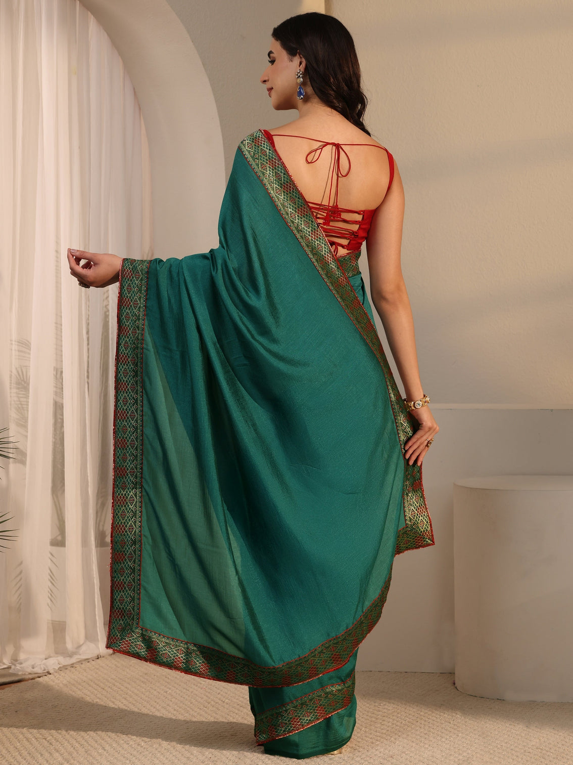 Mameraa Peacock Green Woven Design Silk Blend Saree